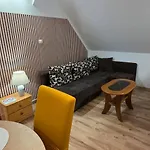 Cudowny Zakatek Z Ogrodem I Basenem