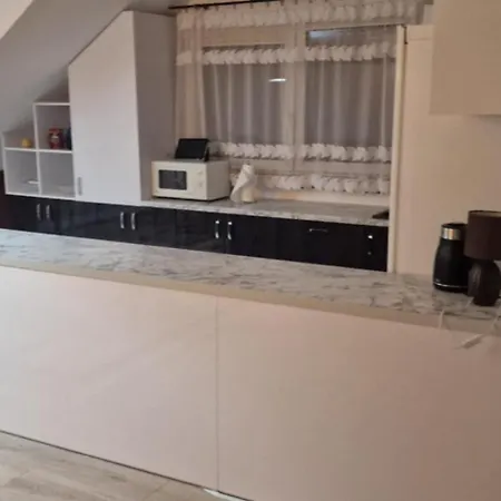 Cudowny Zakatek Z Ogrodem I Basenem Apartmán Bukwica (Lower Silesia)