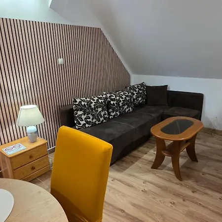 Cudowny Zakatek Z Ogrodem I Basenem *