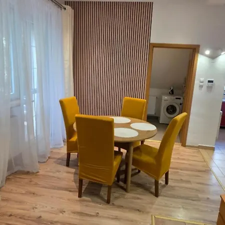 Cudowny Zakatek Z Ogrodem I Basenem Apartmán