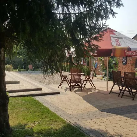 Cudowny Zakatek Z Ogrodem I Basenem