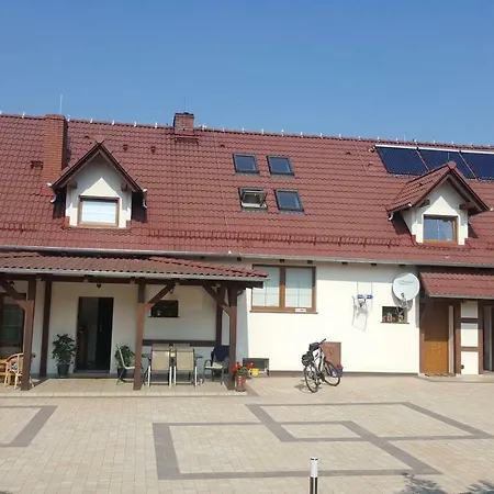 Cudowny Zakatek Z Ogrodem I Basenem *