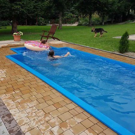 Cudowny Zakatek Z Ogrodem I Basenem Apartmán