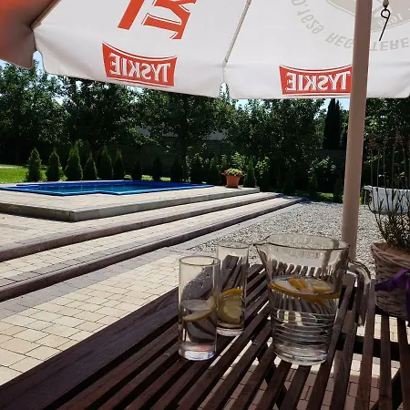 Cudowny Zakatek Z Ogrodem I Basenem Bukwica (Lower Silesia)