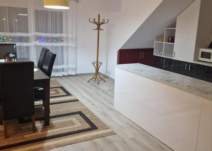 Cudowny Zakatek Z Ogrodem I Basenem *