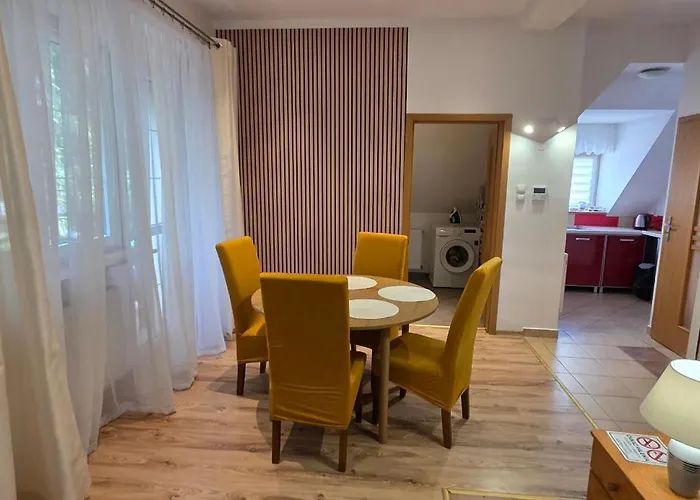 דירה Cudowny Zakatek Z Ogrodem I Basenem Bukwica (Lower Silesia)