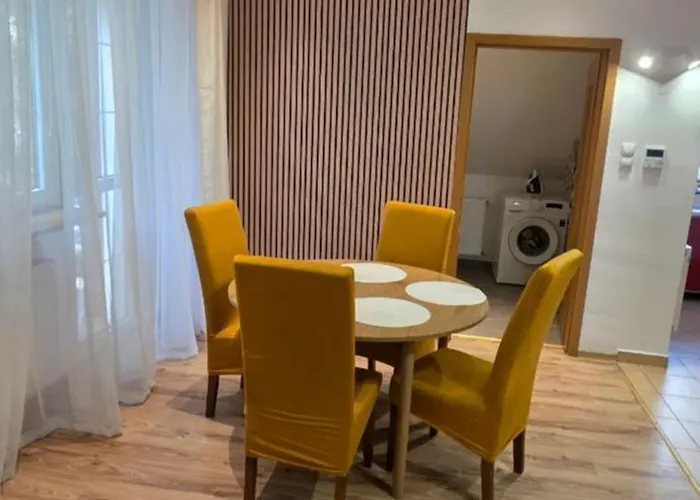 Cudowny Zakatek Z Ogrodem I Basenem Appartamento