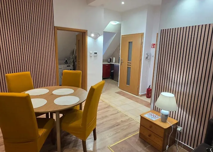 Cudowny Zakatek Z Ogrodem I Basenem Appartamento *