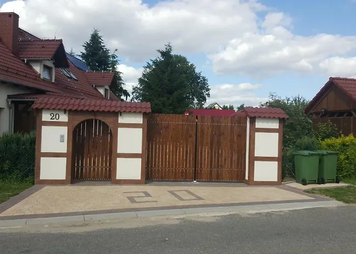 Cudowny Zakatek Z Ogrodem I Basenem Appartamento *